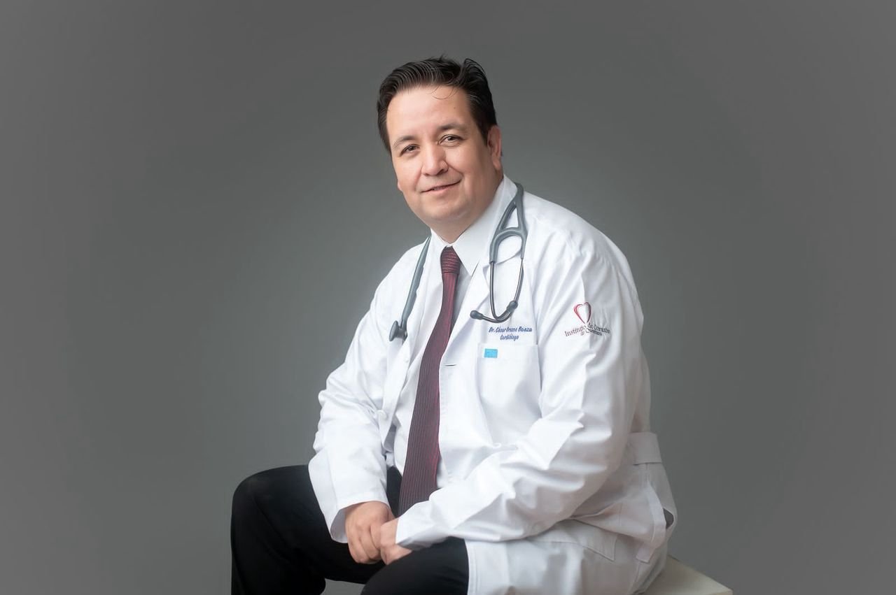 Dr. César Orozco Baeza, cardiólogo certificado en Querétaro